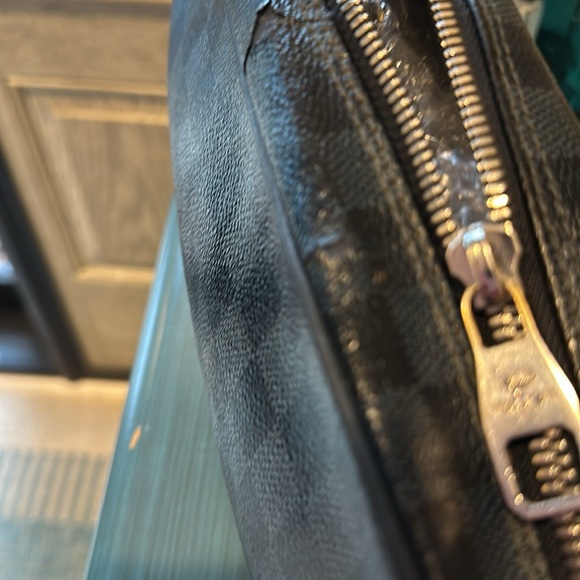 ‼️New Price‼️Firm‼️Louis Vuitton Damier Graphite Toiletry Bag - Picture 5 of 13